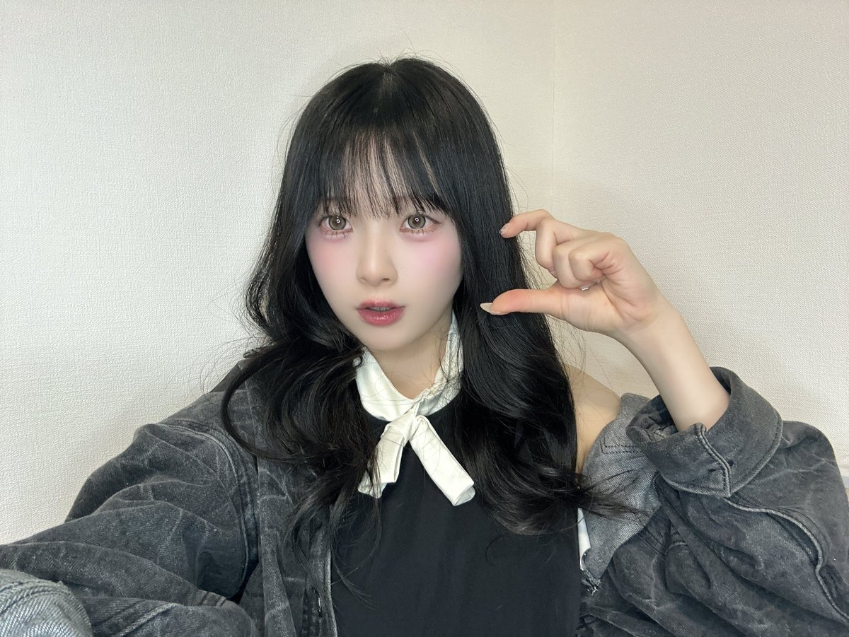 宇佐美ましろ 瞬きもせず tweet media