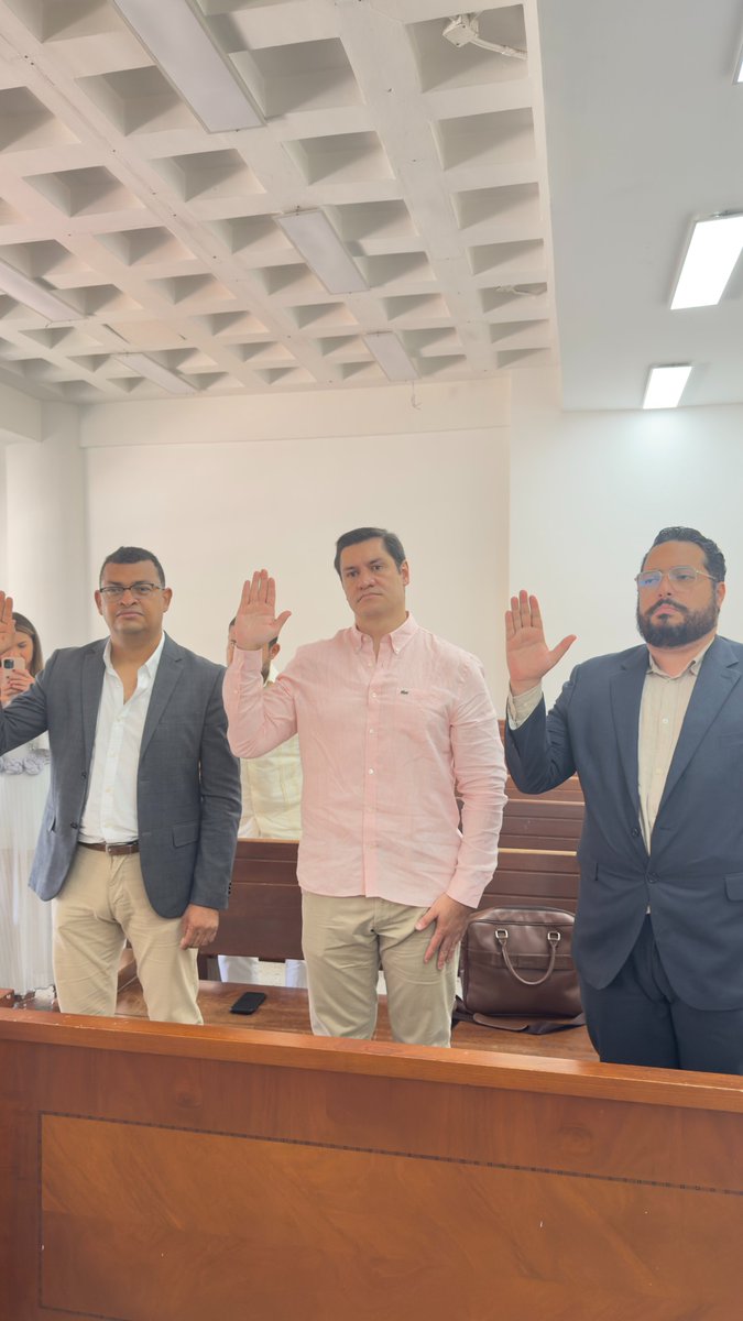 juspazbaq's tweet photo. ⚖️ En un acto de especial relevancia institucional, la Sala Penal de Justicia y Paz de este Tribunal, liderada por su Presidente, Romel David Arévalo González, y su Vicepresidenta, Cecilia Leonor Olivella Araújo, posesionó a los Conjueces que integrarán esta Sala Especializada durante el periodo 2026.

Fueron posesionados los siguientes profesionales del derecho:

• Ruth García Otero
• Lisell Charris
• Majer Abushihab
• Abraham Bechara
• Ferney Rodríguez Serpa
• Fernando Luna Salas (virtual)
• David Aníbal Guerra
• ⁠
🤝 Desde el Tribunal Superior del Distrito Judicial de Barranquilla reafirmamos nuestro compromiso con una justicia cercana, transparente y al servicio de la comunidad.

Auguramos éxitos en el ejercicio de esta honrosa responsabilidad. ⚖️