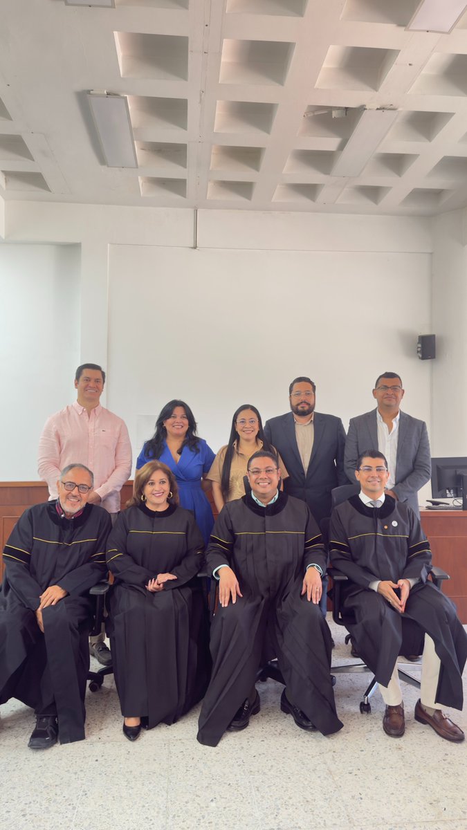 juspazbaq's tweet photo. ⚖️ En un acto de especial relevancia institucional, la Sala Penal de Justicia y Paz de este Tribunal, liderada por su Presidente, Romel David Arévalo González, y su Vicepresidenta, Cecilia Leonor Olivella Araújo, posesionó a los Conjueces que integrarán esta Sala Especializada durante el periodo 2026.

Fueron posesionados los siguientes profesionales del derecho:

• Ruth García Otero
• Lisell Charris
• Majer Abushihab
• Abraham Bechara
• Ferney Rodríguez Serpa
• Fernando Luna Salas (virtual)
• David Aníbal Guerra
• ⁠
🤝 Desde el Tribunal Superior del Distrito Judicial de Barranquilla reafirmamos nuestro compromiso con una justicia cercana, transparente y al servicio de la comunidad.

Auguramos éxitos en el ejercicio de esta honrosa responsabilidad. ⚖️