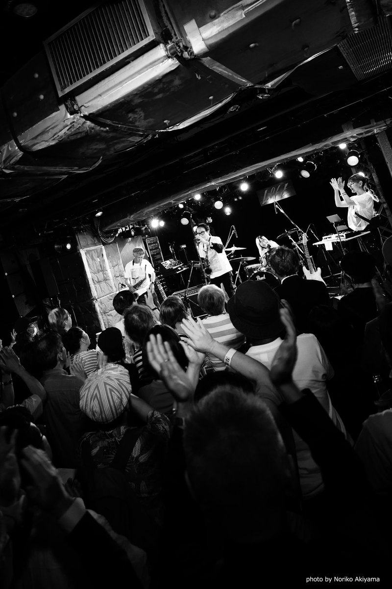 pkpkppk's tweet photo. ❸2026.5.7 新宿LOFT

『DRIVE FROM 80s』 

♦︎捏造と贋作 ♦︎立花ハジメ＋Hm
♦︎Here is Eden(秋山勝彦＋泉水敏郎) 
♦︎LUV HOTELS ♦︎AOIZO 
♦︎DJ高木完
@kouichi9805 @teleeater 

❸5/7の写真をまとめたnoteは
こちら→ https://t.co/rk8eGoObWY https://t.co/3sx8na5o1N