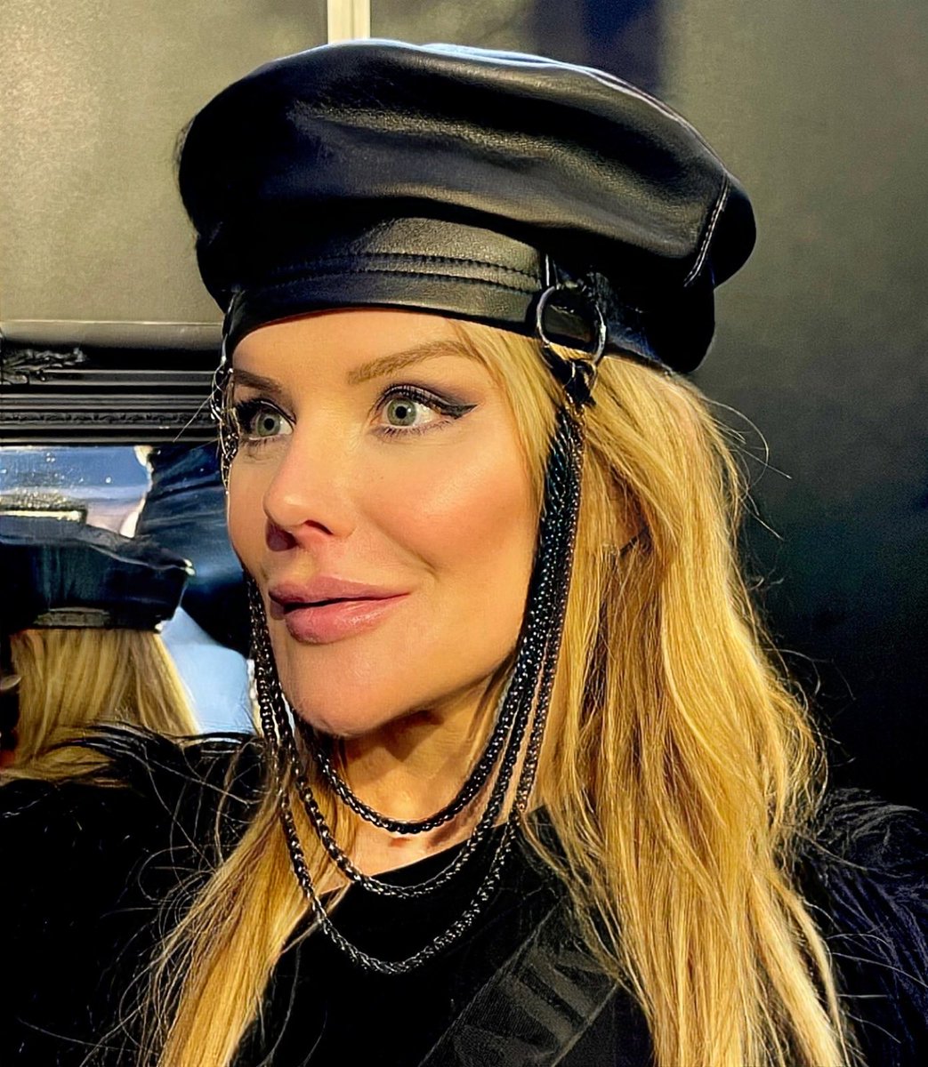 Lady Phoenix 🇬🇧 London tweet media