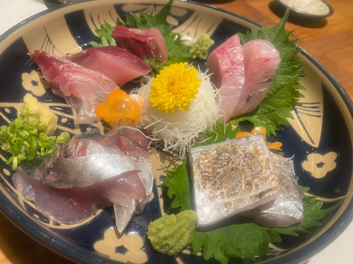 レオ tweet media