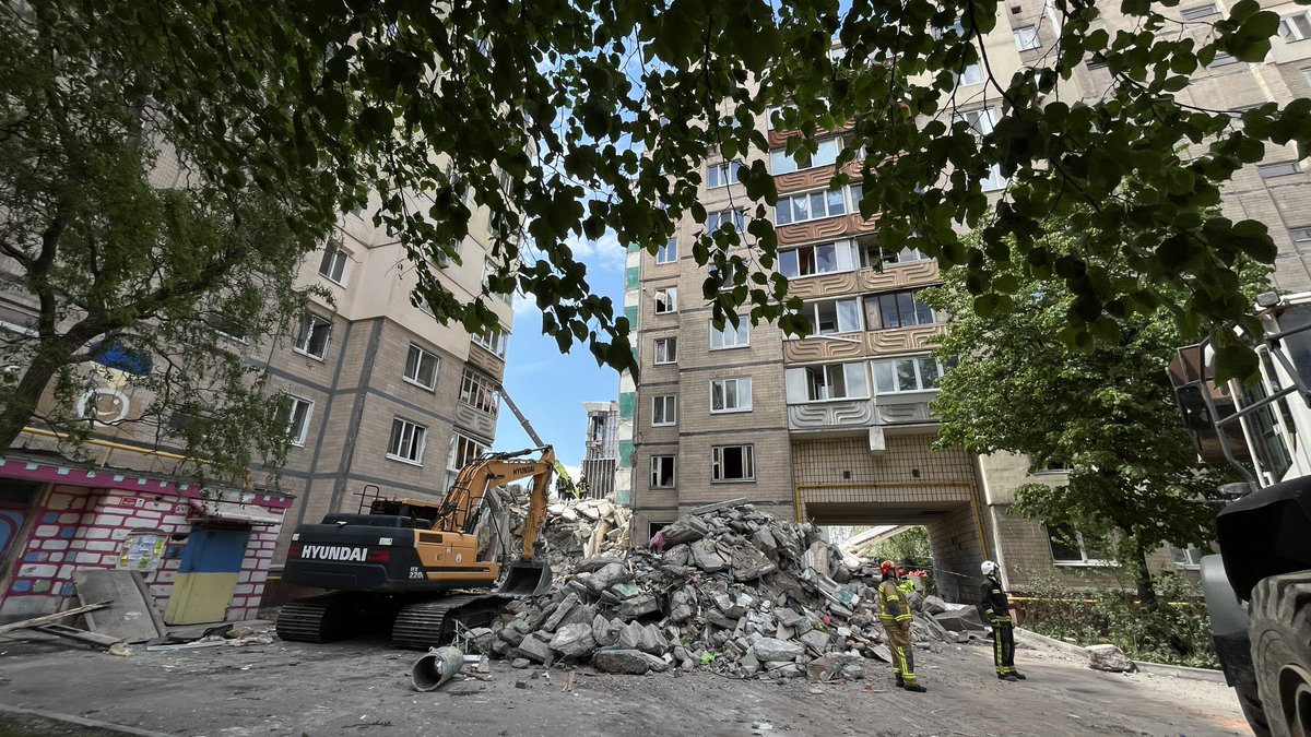MSF_ITALIA's tweet photo. Nelle ultime 24 ore, le forze russe hanno lanciato oltre 600 droni e più di 50 missili in tutta l’#Ucraina, con #Kiev, le regioni occidentali e le aree di primo fronte tra le più colpite, inclusi Chernihiv, Dnipropetrovsk, Kharkiv, Sumy, Zaporizhzhia e Kherson. https://t.co/giijJMCEj9