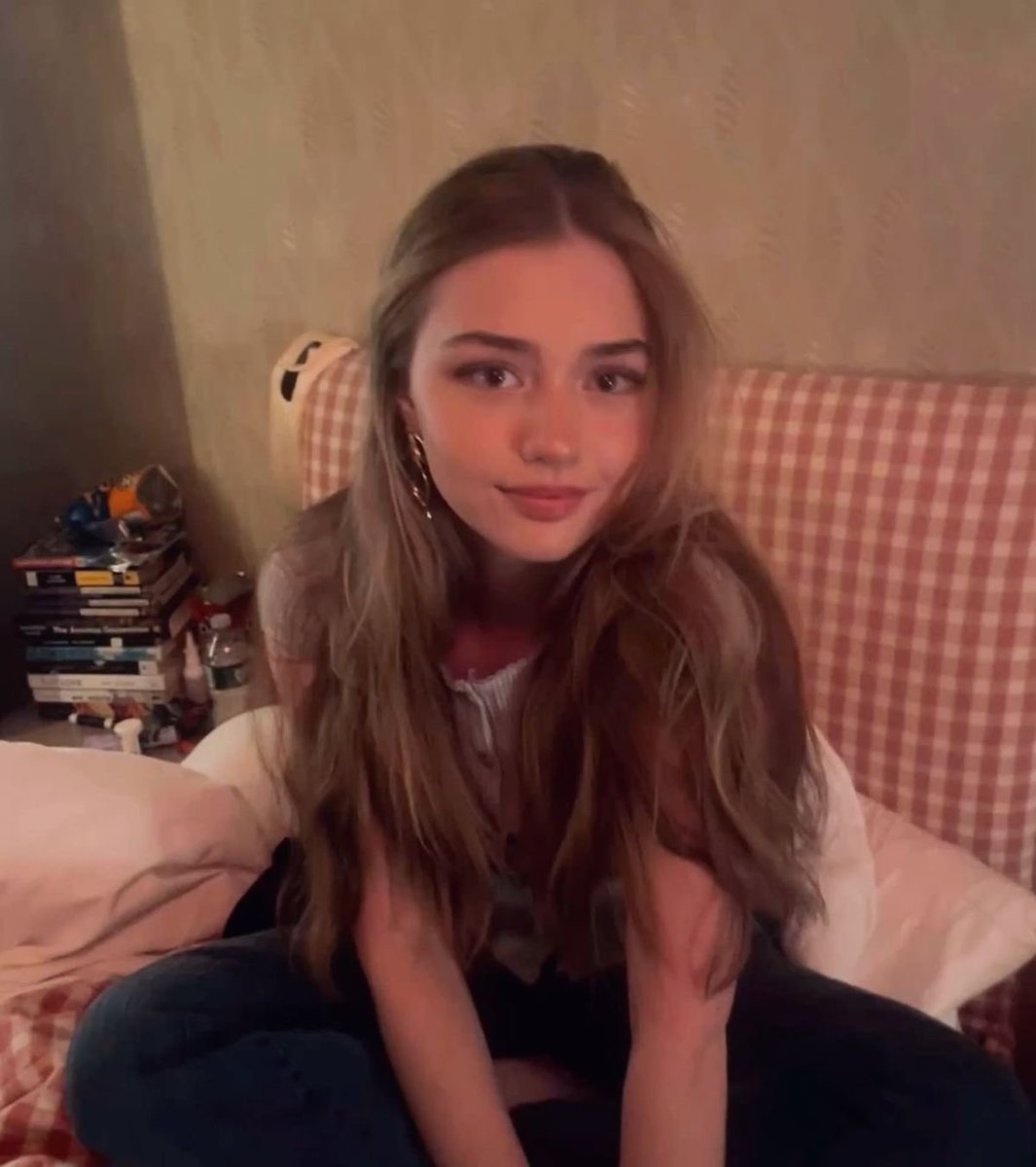⋆𐙚 lia, au hughlizzie tweet media