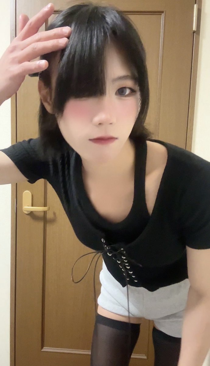 DOSKEVEH's tweet photo. にゃんにゃんにゃーん(笑)
 #男の娘 #女装 https://t.co/CUq0pIsKG4