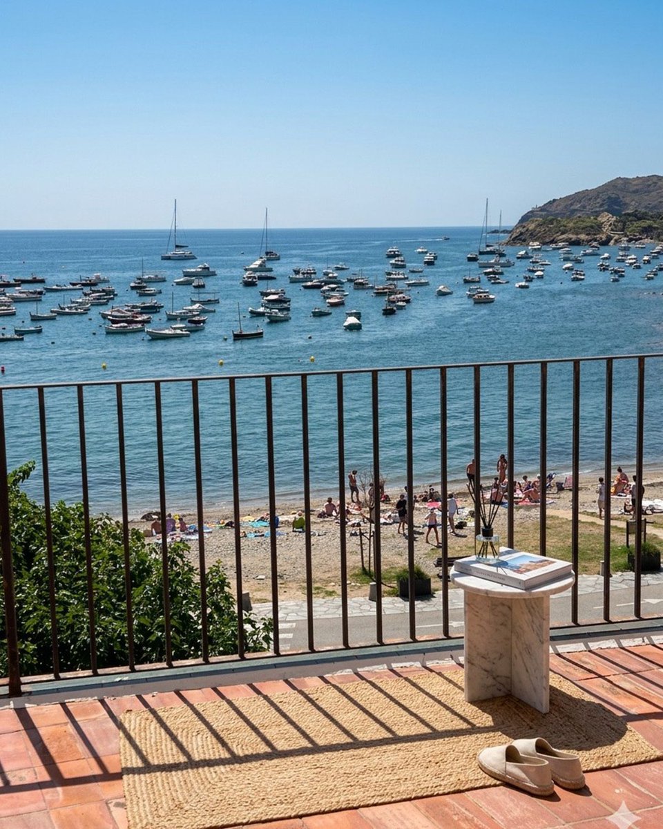 XavierSoms1's tweet photo. 🌊 Àtic de lloguer a Cadaqués

🏡 Primera línia de mar
✨ 119 m² · 4 hab. · 2 banys
🌿 Terrassa privada de 21 m²
🌊 Vistes panoràmiques a la badia

📍 Centre històric
🗓️ Lloguer de temporada i llarga estada

📩 DM per info o disponibilitat

#Cadaques #CostaBrava #LloguerCadaques https://t.co/RVmPL17oEg