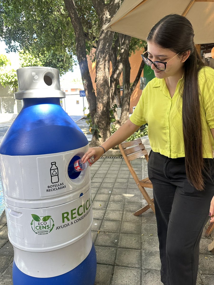 CENSGrupoEPM's tweet photo. En CENS creemos que los grandes cambios empiezan con pequeñas acciones 💚

✔️ Separamos correctamente los residuos 
✔️ Reciclamos papel y plástico
✔️Usamos pocillos reutilizables
✔️ Digitalizamos documentos

Porque la sostenibilidad se construye todos los días 🌱

👉 ¿Qué acción haces tú para cuidar el planeta?