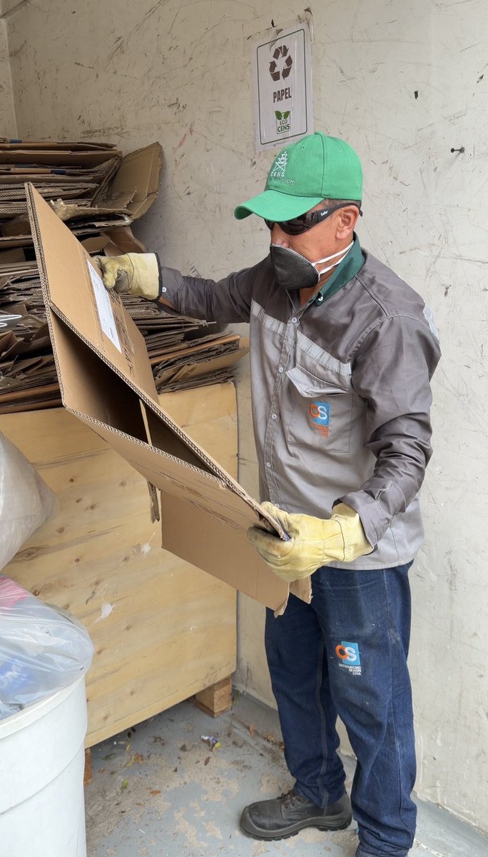 CENSGrupoEPM's tweet photo. En CENS creemos que los grandes cambios empiezan con pequeñas acciones 💚

✔️ Separamos correctamente los residuos 
✔️ Reciclamos papel y plástico
✔️Usamos pocillos reutilizables
✔️ Digitalizamos documentos

Porque la sostenibilidad se construye todos los días 🌱

👉 ¿Qué acción haces tú para cuidar el planeta?
