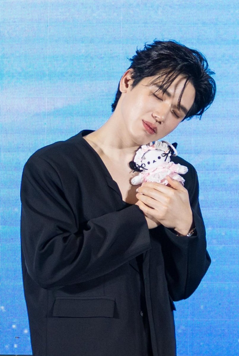 🌈비౨ৎ tweet media