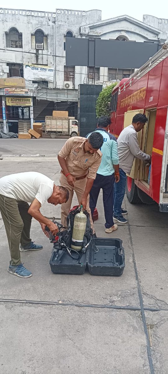 Lucknow Fire & Emergency Services tweet media