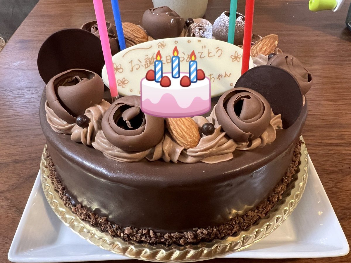 junoctober's tweet photo. 昨日は妻さんの誕生日だったのでホテルでランチするなど。ホテルのご飯っておいしいよね。
その後家でパーティー。 https://t.co/clNQ16M8Y1
