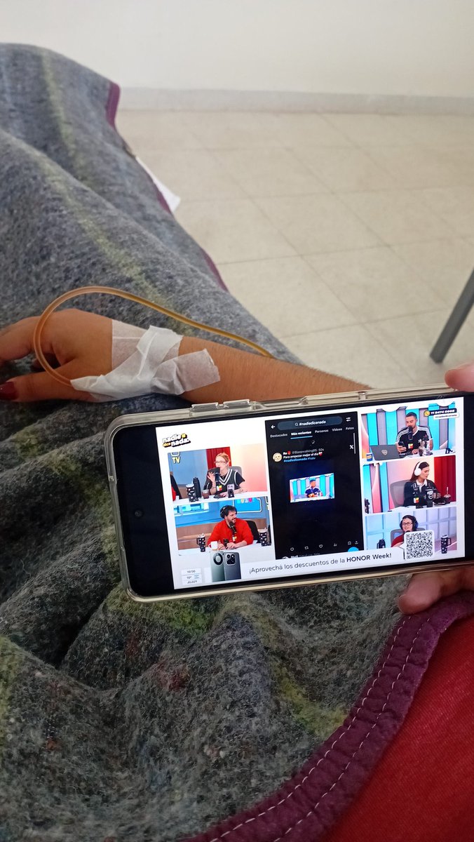 M1randd4_'s tweet photo. #NadieDiceNada En el hospital junto a mi pareja mientras los miramos https://t.co/ksWKoO95Rk