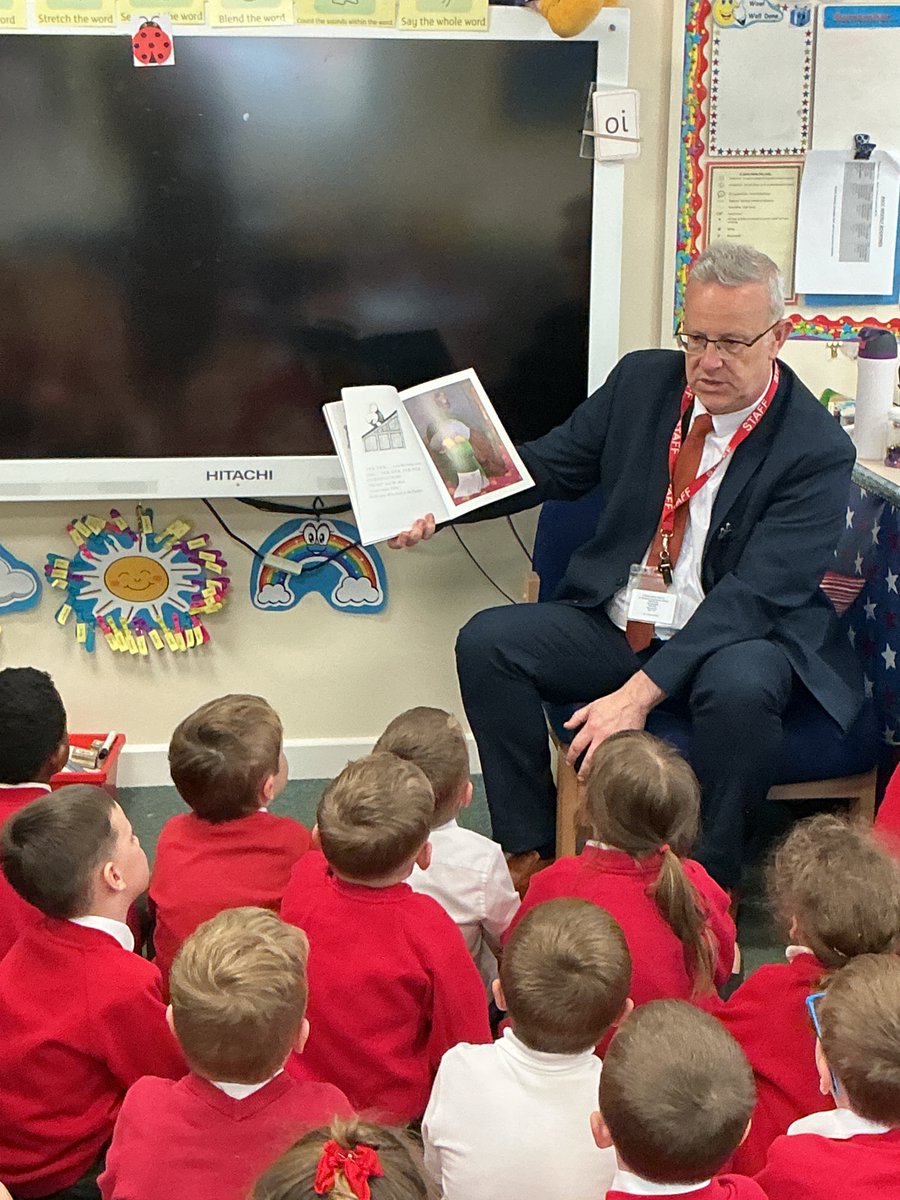ReceptionSav's tweet photo. Mr Moorhouse caused a commotion in Reception at the end of the day. He read 'Peach at Last' which was a lovely calm story but then he read a second story called 'Mrs Vickers' Favourite Knickers'. Mrs Bowman despaired!!! Reception found it very funny. 😆#StSavEng https://t.co/BpH82HNZ58