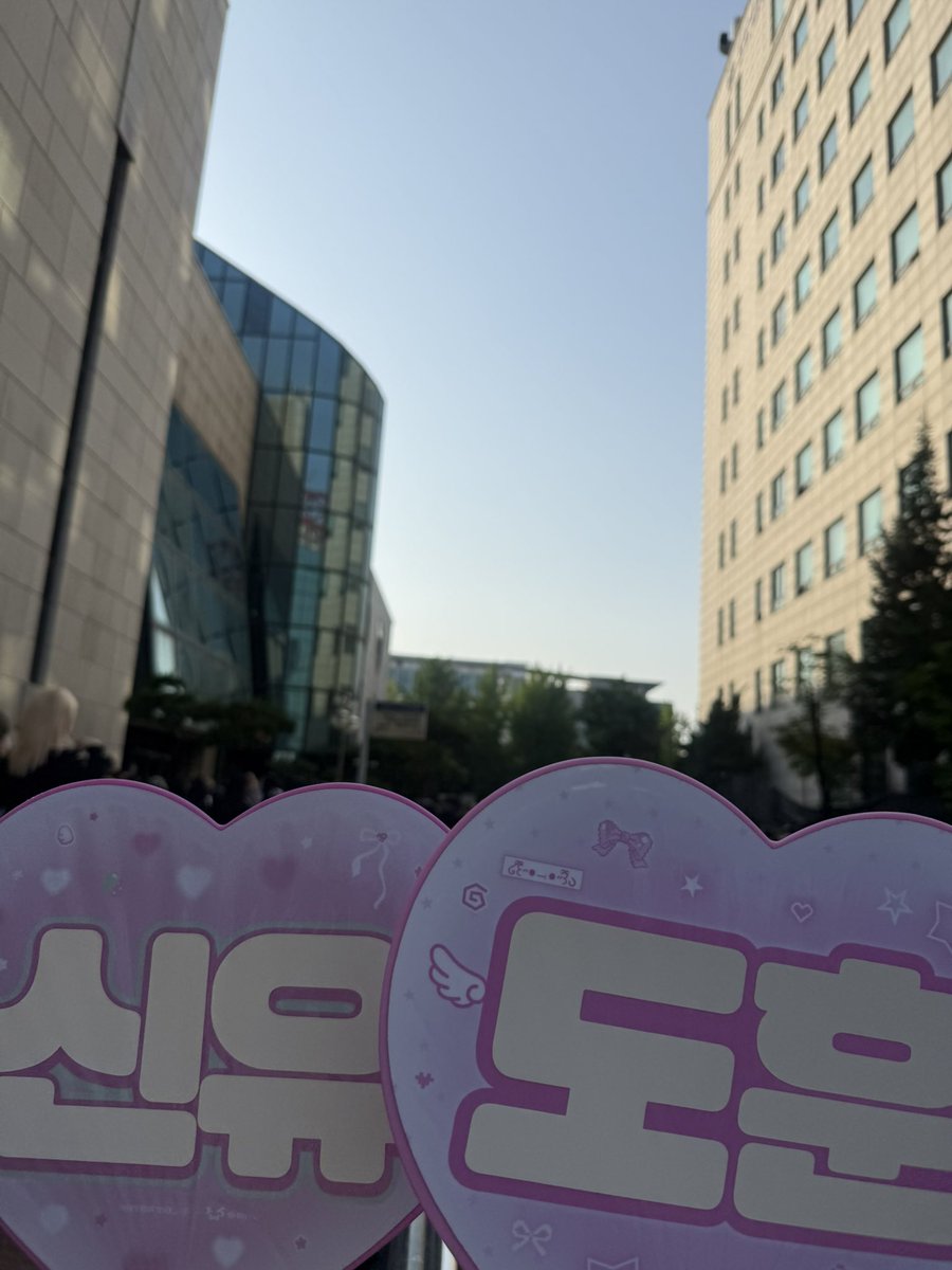 채룽이 tweet media