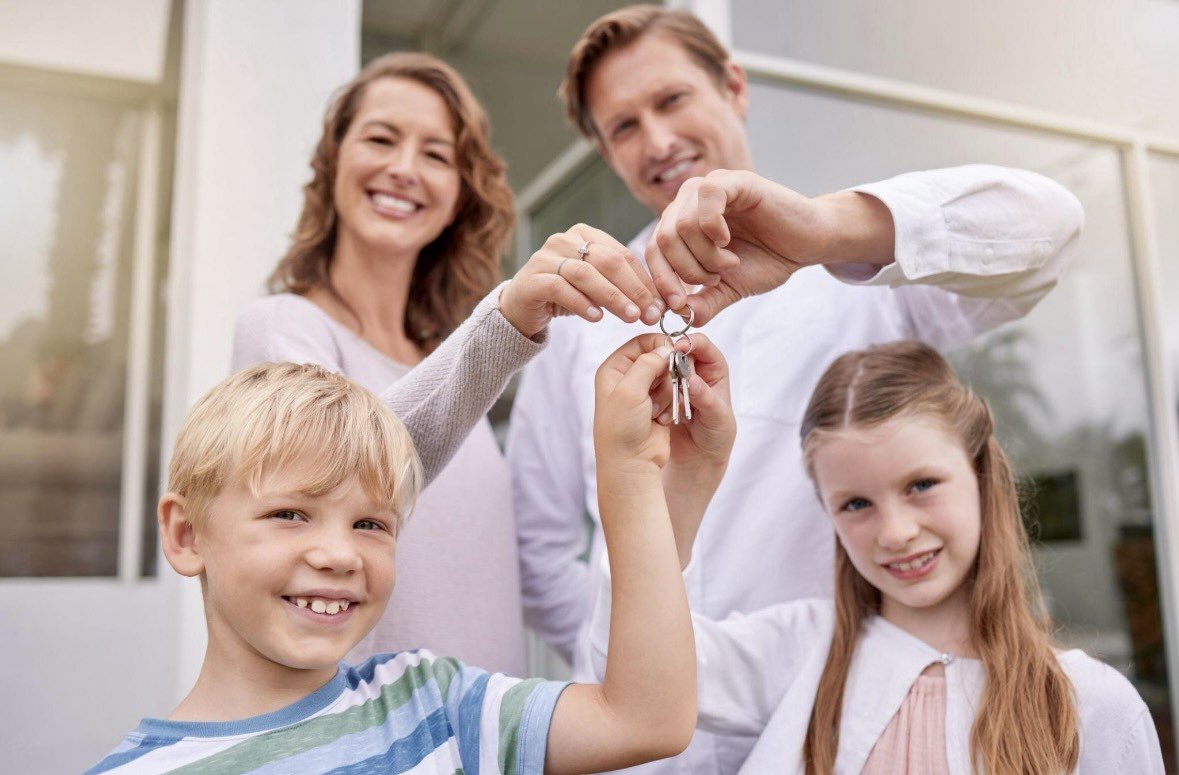 CBFirstHsv's tweet photo. Home is more than four walls. It’s where memories are made, milestones are celebrated, and families grow together.

Today, we celebrate the importance of family and community.

From all of us at Coldwell Banker First, Happy International Day of Families! https://t.co/8g8cTBMVvR