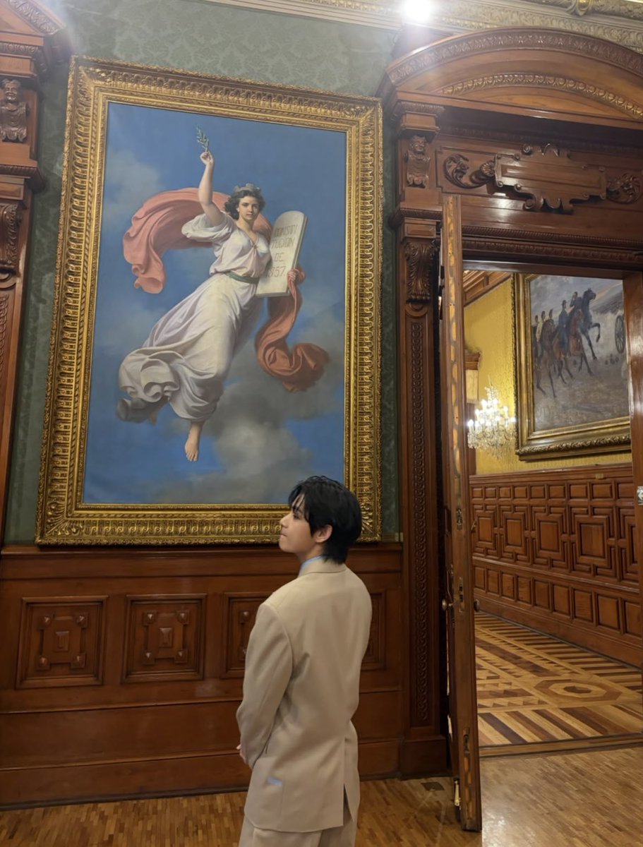Pangdkat's tweet photo. The paintings, the silence, the atmosphere — everything about this place felt unforgettable. https://t.co/EFd94bgBFg