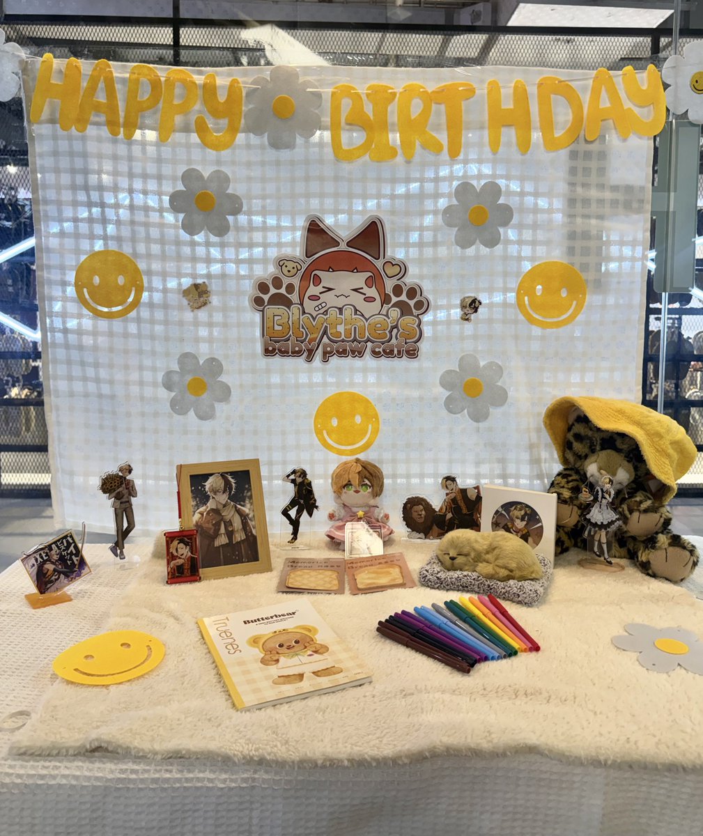 Blythe Baby Paws Café tweet media