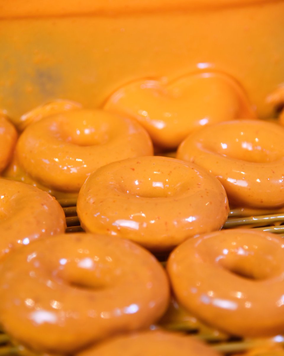 Krispy Kreme tweet media