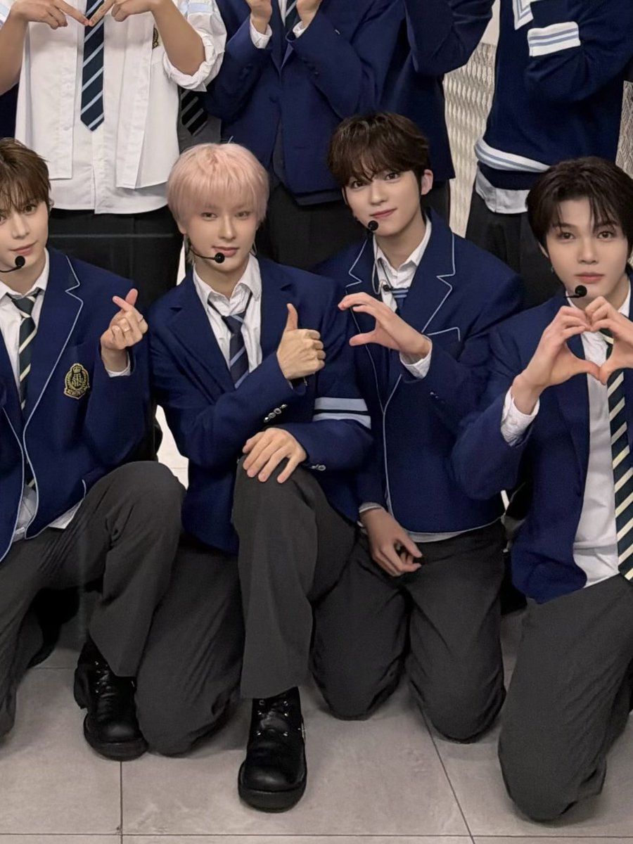 hyunjun gpt 🌸 tweet media
