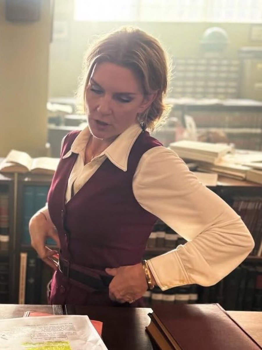 lana tweet media