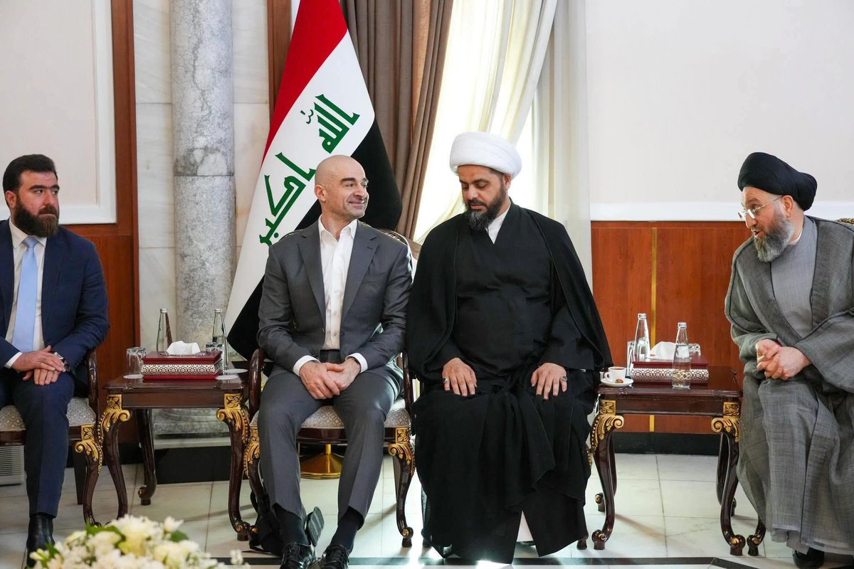 عين الشاهين tweet media
