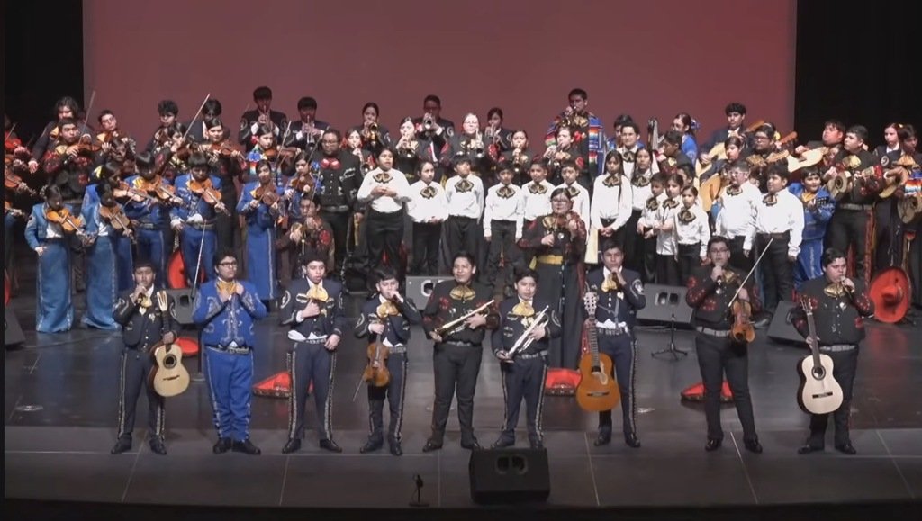 ChristenMSLISD's tweet photo. Mariachi Los Tigrillos de Oro from Christen Middle Mother’s day performing at the Mothers Day concert.  
https://t.co/6dIjYeqU0v https://t.co/bbfUbx3ZIc