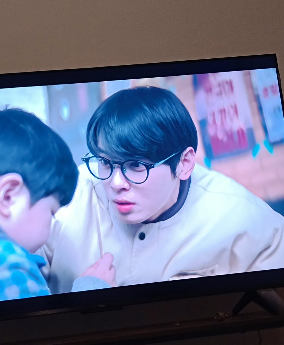 zkdroid2's tweet photo. Eunwoo~ssi, you're doing it so great, sweetheart. Keep going! #TheWonderfools https://t.co/YWc21BJYwx