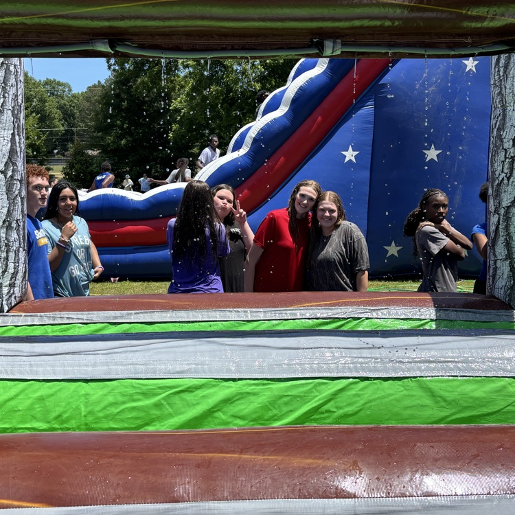 SenatobiaHS's tweet photo. 🚨Field Day 2026 is in the books!! We even got a new bull this year!! #tobiePRIDE #GOW26 https://t.co/bl6mQq3JXS