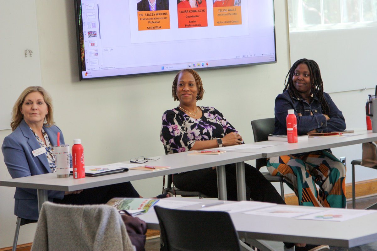 ProDevISU's tweet photo. Happy FITE Friday! Yesterday, Dr. Russell and Dr. Su-Russell from hosted their Faculty Fellows session on multigenerational classrooms!

Special thanks to Dr. Stacey Wiggins, Laura Kowalczyk, and Yelyse Walls for leading a special panel discussion! https://t.co/IjV8M97bwi