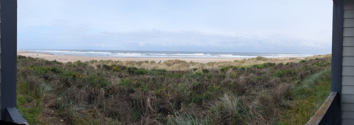 PnutEllie's tweet photo. Loving our view from our hotel room patio in Lincoln City, OR. Wish we could stay one more day but we are heading inland for fun inland in Portland #ORcoast https://t.co/8Qlnu4SpQY
