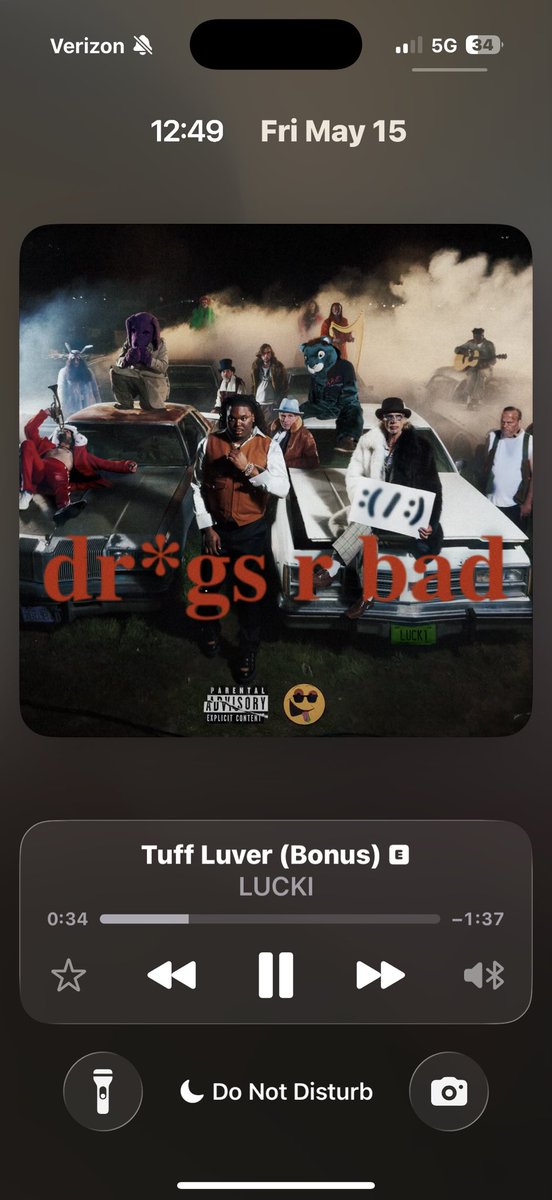 justDenali__'s tweet photo. drake. i havent listened to any of your stuff yet but YOU COULDNT MAKE THESE. 😭 https://t.co/8d42CvVM7H
