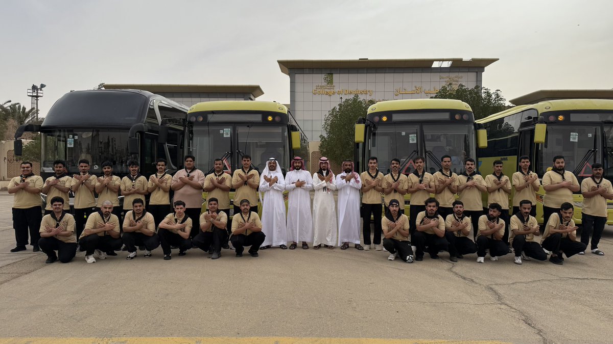 JoufUniversity's tweet photo. ضمن جهود #جامعة_الجوف في تعزيز حضورها المجتمعي والوطني، وترسيخ قيم التطوع والمسؤولية، وتمكين طلبتها من الإسهام الفاعل في خدمة ضيوف الرحمن، بما يعكس رسالة الجامعة ودورها في خدمة الإنسان والمجتمع،  بعثة جوالة الجامعة تغادر متوجهة  إلى المشاعر المقدسة؛ استعدادًا للمشاركة في تقديم الخدمات الميدانية لضيوف الرحمن خلال موسم #حج_1447هـ.

#حياكم_الله