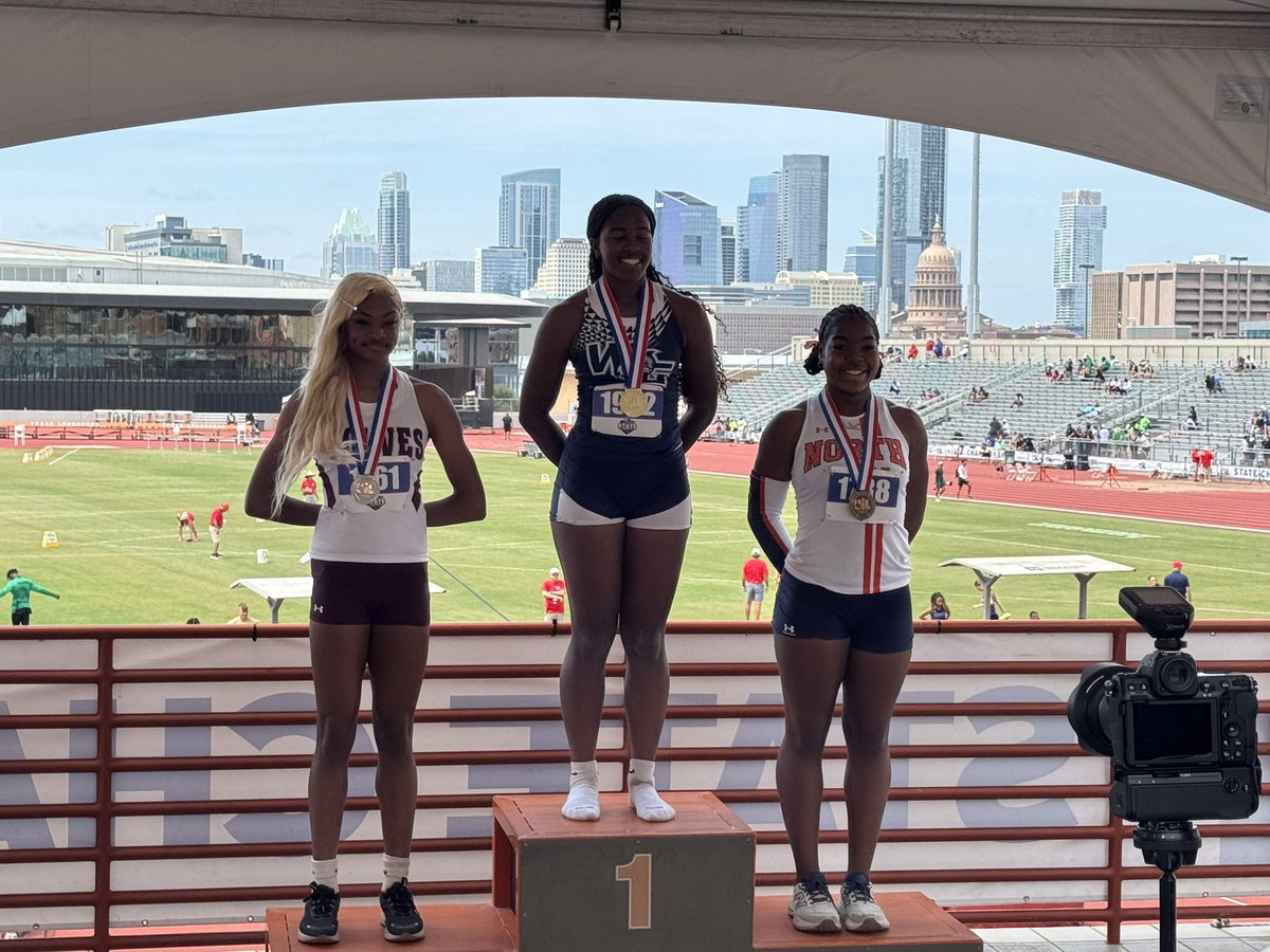 McKISDAth's tweet photo. And it’s a bronze medal for Kemsi in the 5A State Long Jump!! @mnhsxctf @mckinneynorthhs https://t.co/ga5lyulKCC