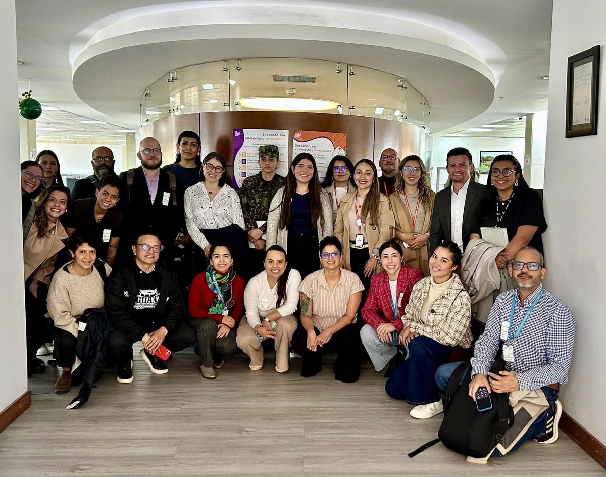 MisionONUCol's tweet photo. Para prevenir y mitigar riesgos en Bogotá, asistimos a plenaria de #CIPRAT convocada por @MinInterior con entidades locales y nacionales en el marco de Estrategia de Mujer y Género para Lideresas y Líderes con orientación diversa en respuesta a Alertas Tempranas de @DefensoriaCol https://t.co/lQTlgQq74m