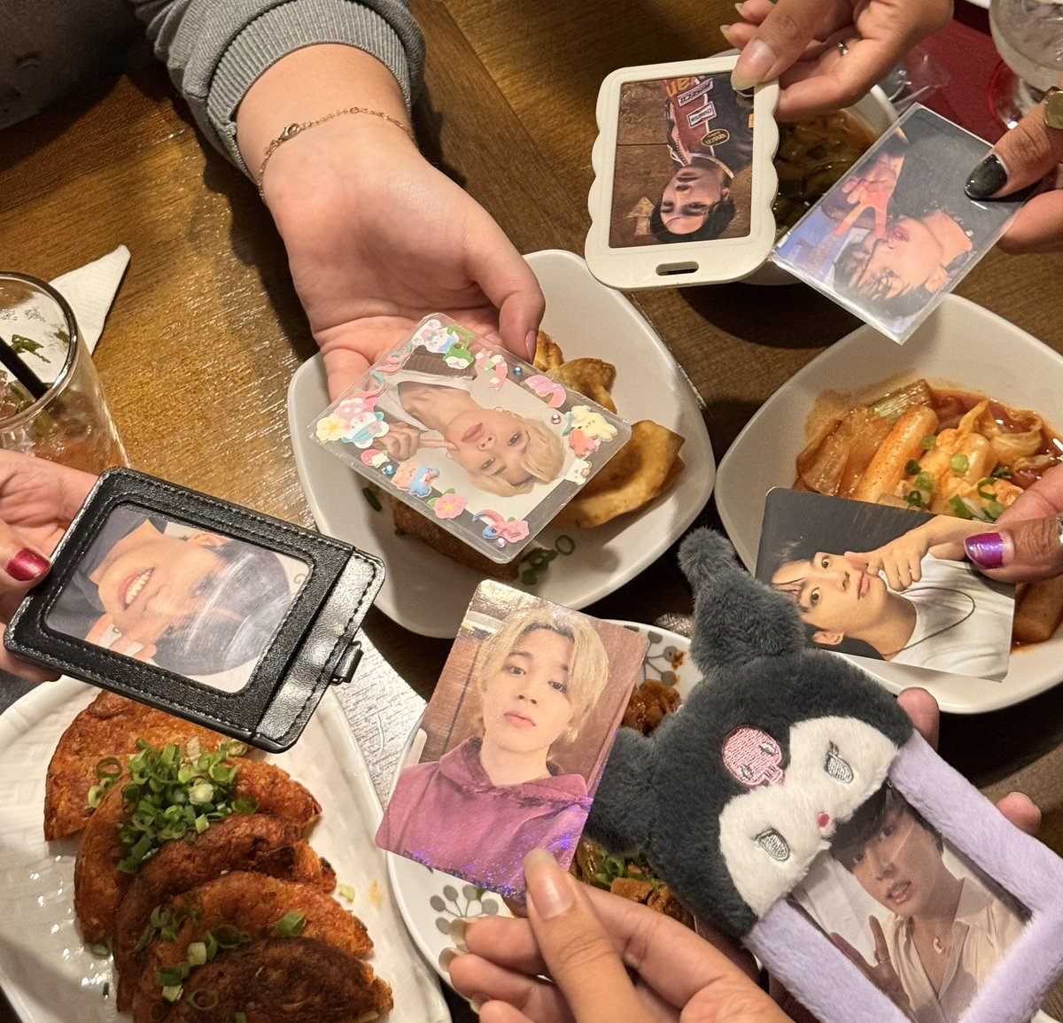 izarirang⁷♱ | VOU VER O BTS 30 E 31 tweet media
