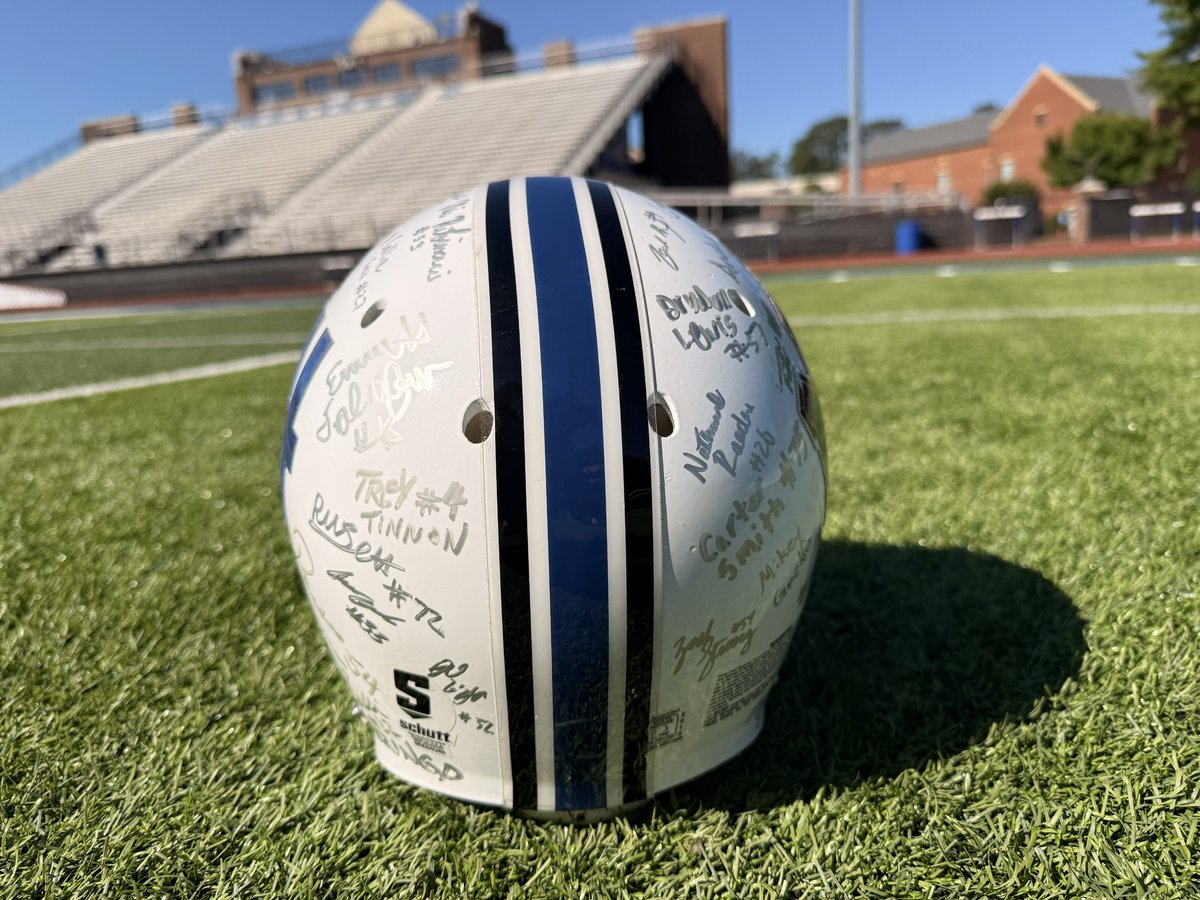 mawalker_MPCAD's tweet photo. 2014 @MPCAthletics Varsity Football State Championship Helmet!!! 

Hey @MPCSAlumni … Tag A Teammate!!! 

@CoachSmith75 @coacharnold06 @Taytram24 @mtparanschool https://t.co/yeyIAvM929