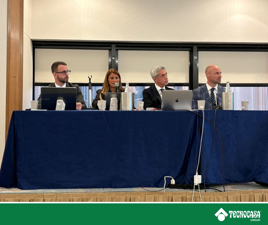 GroupTecnocasa's tweet photo. Conferenza Stampa Locale #GruppoTecnocasa
#Genova
Ritornano gli investitori italiani e stranieri. 

Gli editoriali 👉https://t.co/faUMEte6ea https://t.co/7owHABH4rH
