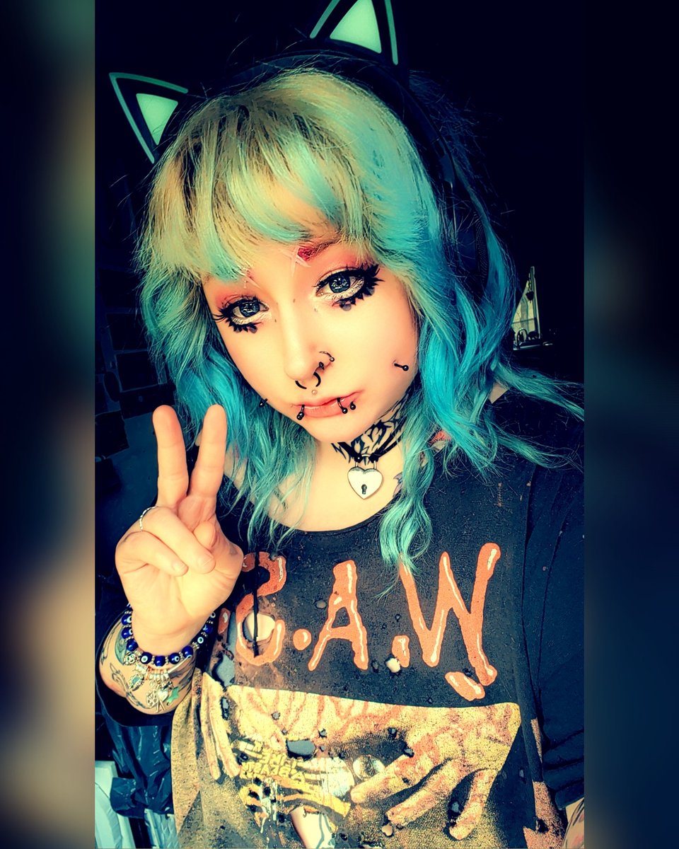 OSkychann's tweet photo. Kitty ears be the best 
#emo #kawaii #tattoos #cosplay #fyp https://t.co/OFPWKcFoWI