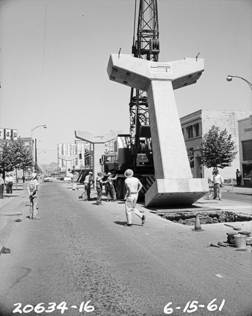 SeattleMonorail's tweet photo. It's #FlashbackFriday! We love this photo of the Monorail columns being installed in 1961!

📸: Seattle Municipal Archives https://t.co/Y9l3d4LBcZ