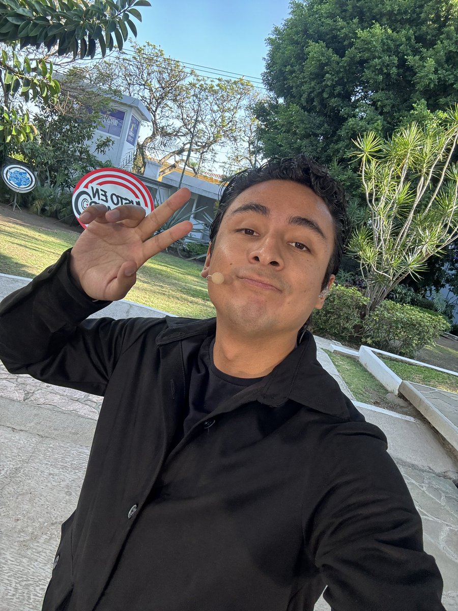 sergio_ibieta's tweet photo. Buenos días !! Ya estamos al aire por azteca uno, 1.1 TV abierta y 1 de total play.

Los esperamos en justo en el blando https://t.co/Z5CgEueqdd
