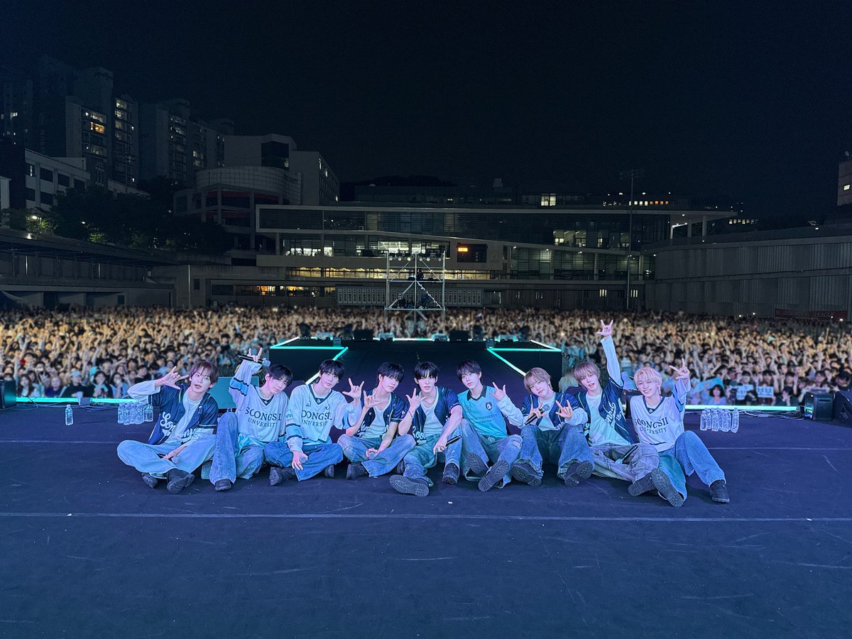 kiyeoptie's tweet photo. not the same day but im still happy and will take this as in a minute and ahof crumbs 🫣 https://t.co/RTvyelyrb5