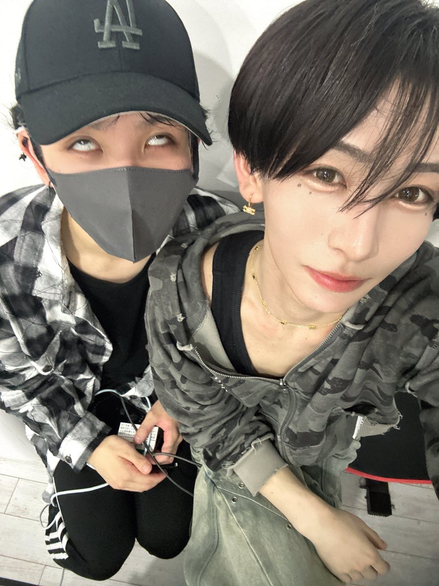 全肯定ペンギン一号 tweet media