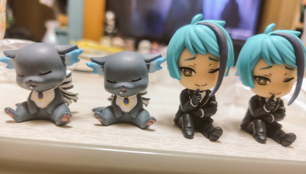 sibawanw01302's tweet photo. 2回だけ回そうと決めたら🐱が２個きたので、後1回だけと回したらジェがきた！のでもう1回だけ……被ったので撤収！欲しかったのはきてくれたから満足。 https://t.co/Y6GoF8Hw9U