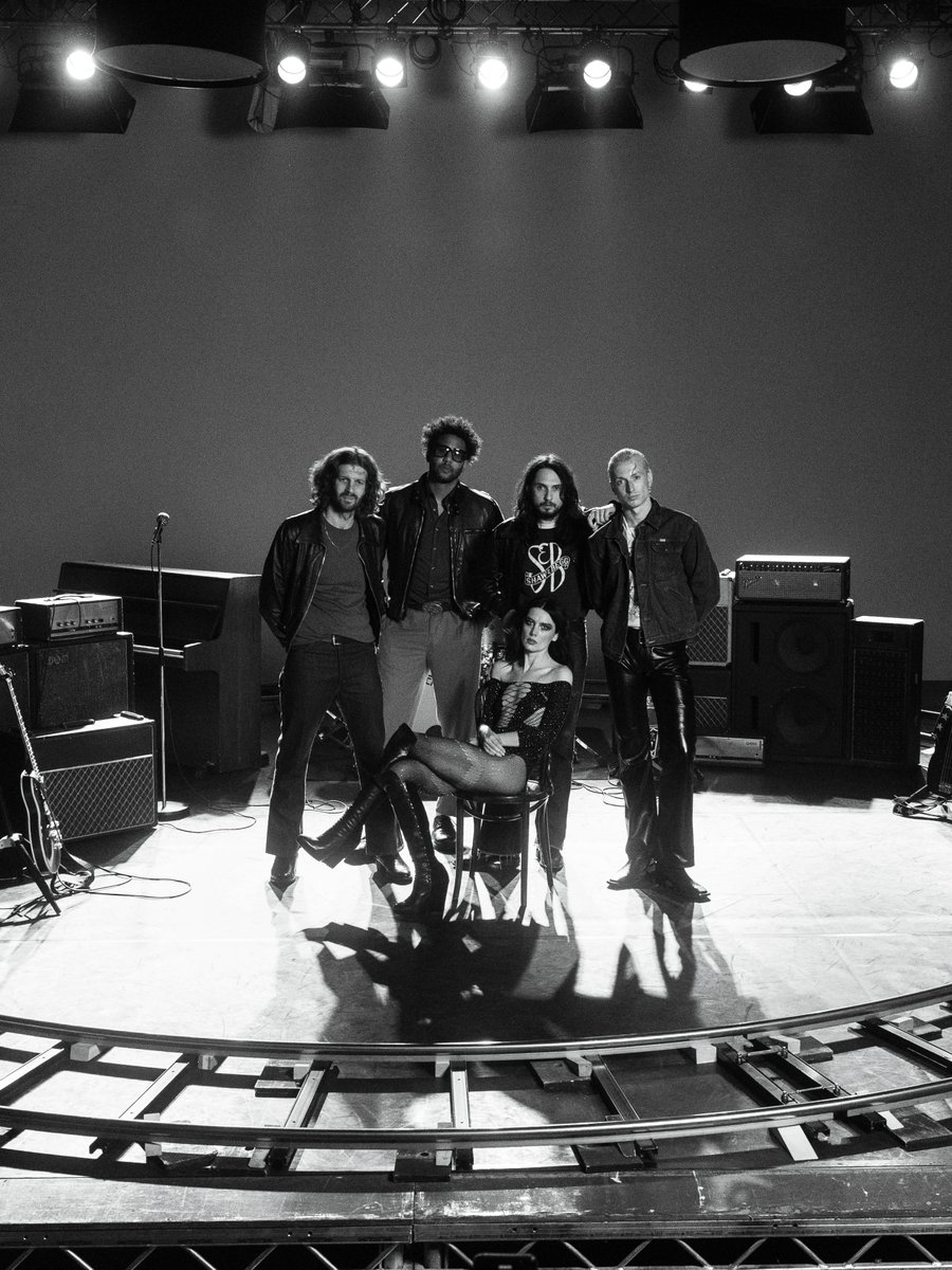 Wolf Alice tweet media
