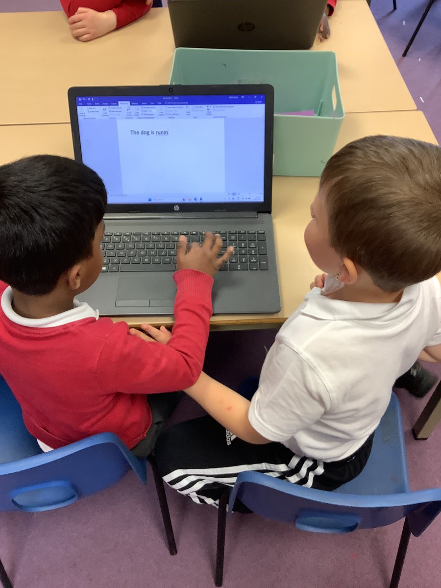 Y1OPS's tweet photo. Amazing work today in our #computing lesson. Children have been using the word document and changing the font, the font size and the colour of the text. https://t.co/DM8Hody4iU