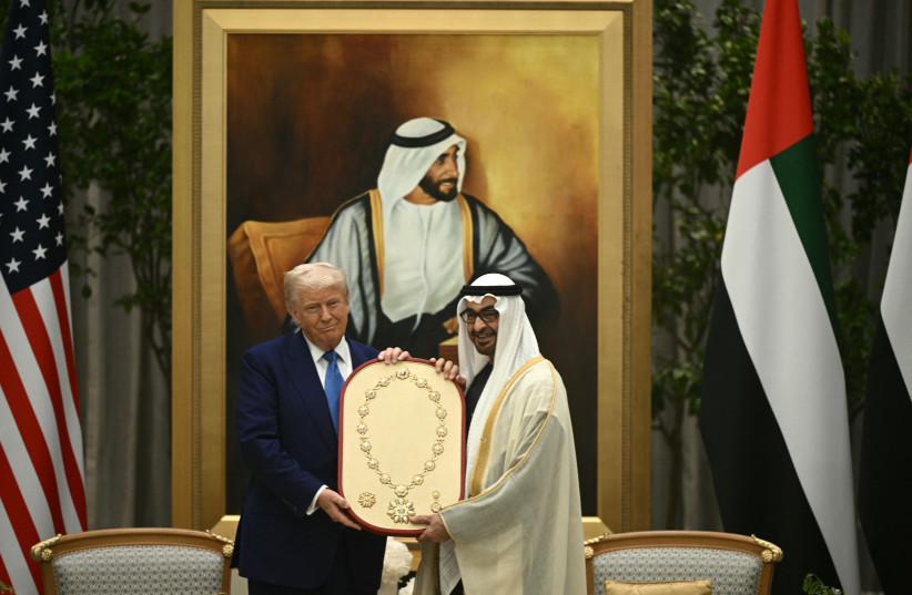 ZaidBenjamin زيد بنيامين tweet media