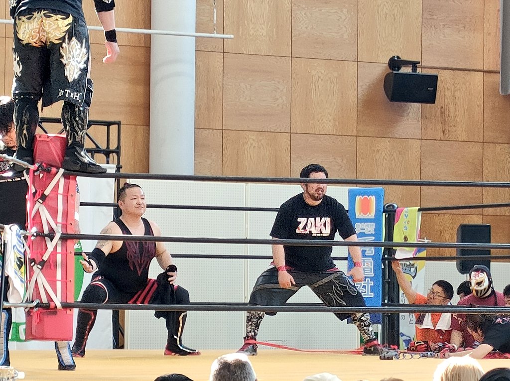 Saaki21987422's tweet photo. 5.10 プロレスリングDEWA@新庄
〈メインイベント➀〉
#デワプロ
#DPW
#SINDICATE https://t.co/Jj0CFItiFA