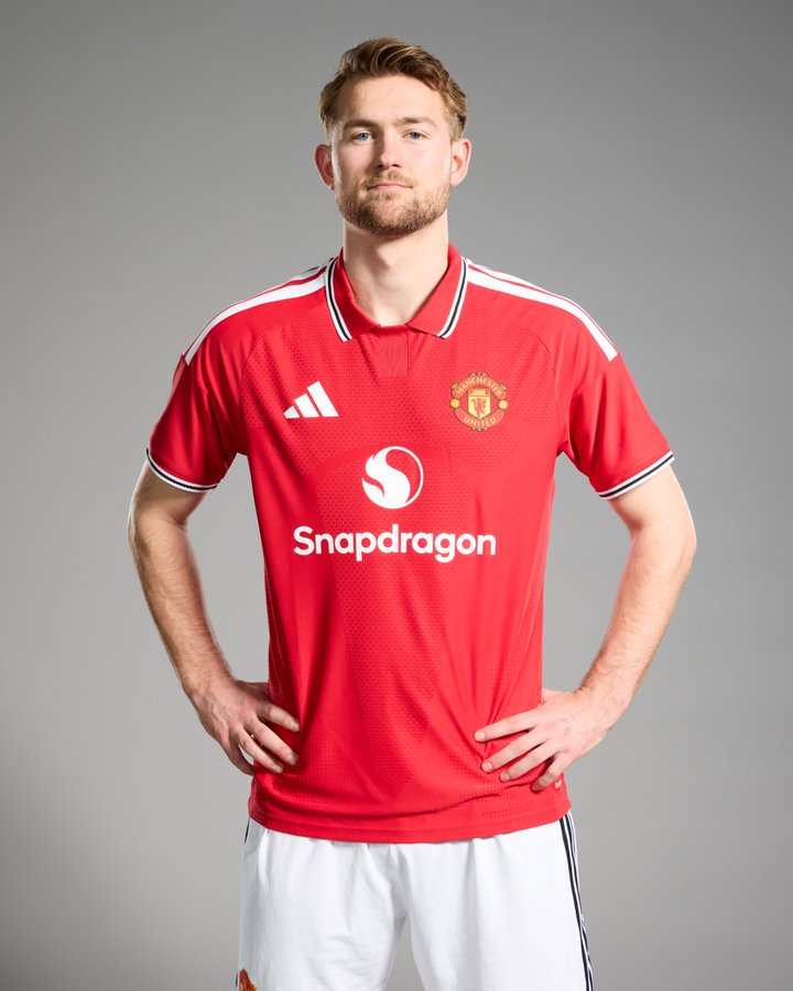 EPL World tweet media