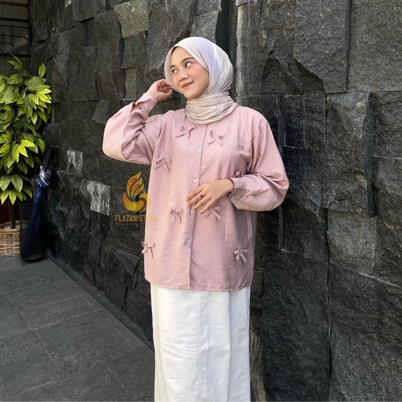 fanyylatte's tweet photo. capek jadi galak, mau jadi cewe pita-pita aja hari ini 🎀 https://t.co/8O4avtsfww