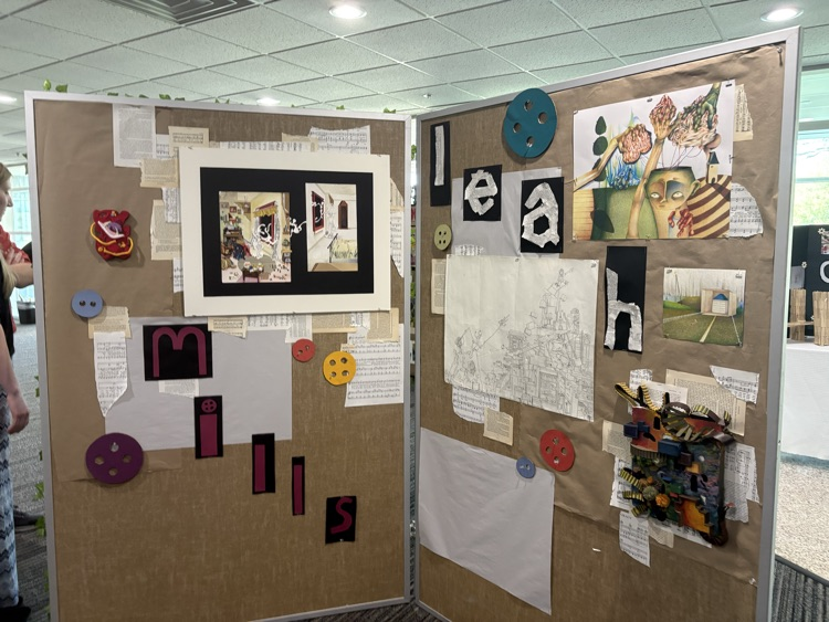 MSHSPRIDE's tweet photo. AP Art students showcased their individual pieces of art as a final celebration of their year long work! 
These talented students have much to be proud of! 
Thank you Mrs. Drelles for making this opportunity possible! ⚓️⚓️ https://t.co/2AwfC3bBah